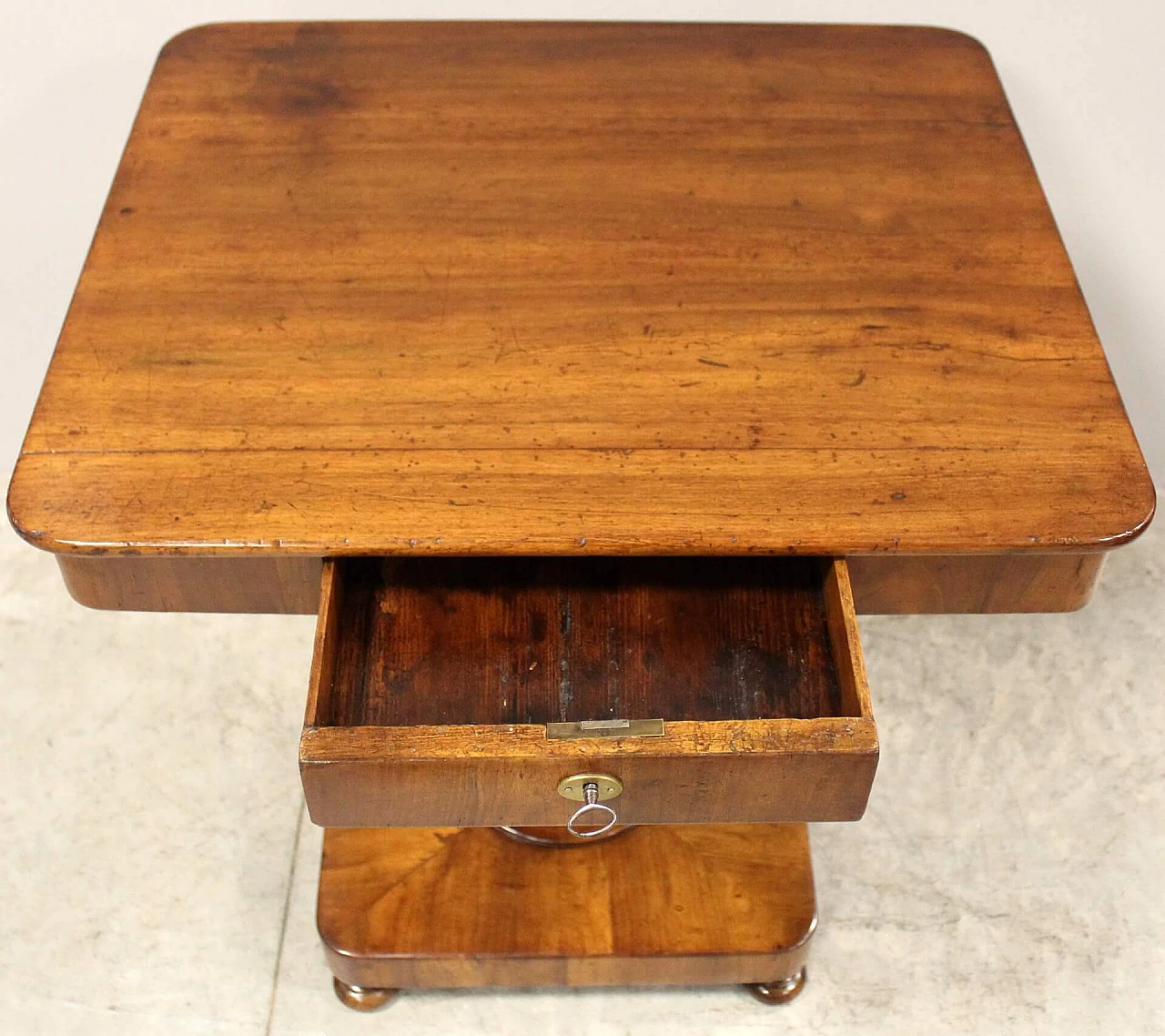 Charles X style walnut coffee table, early 19th century 3