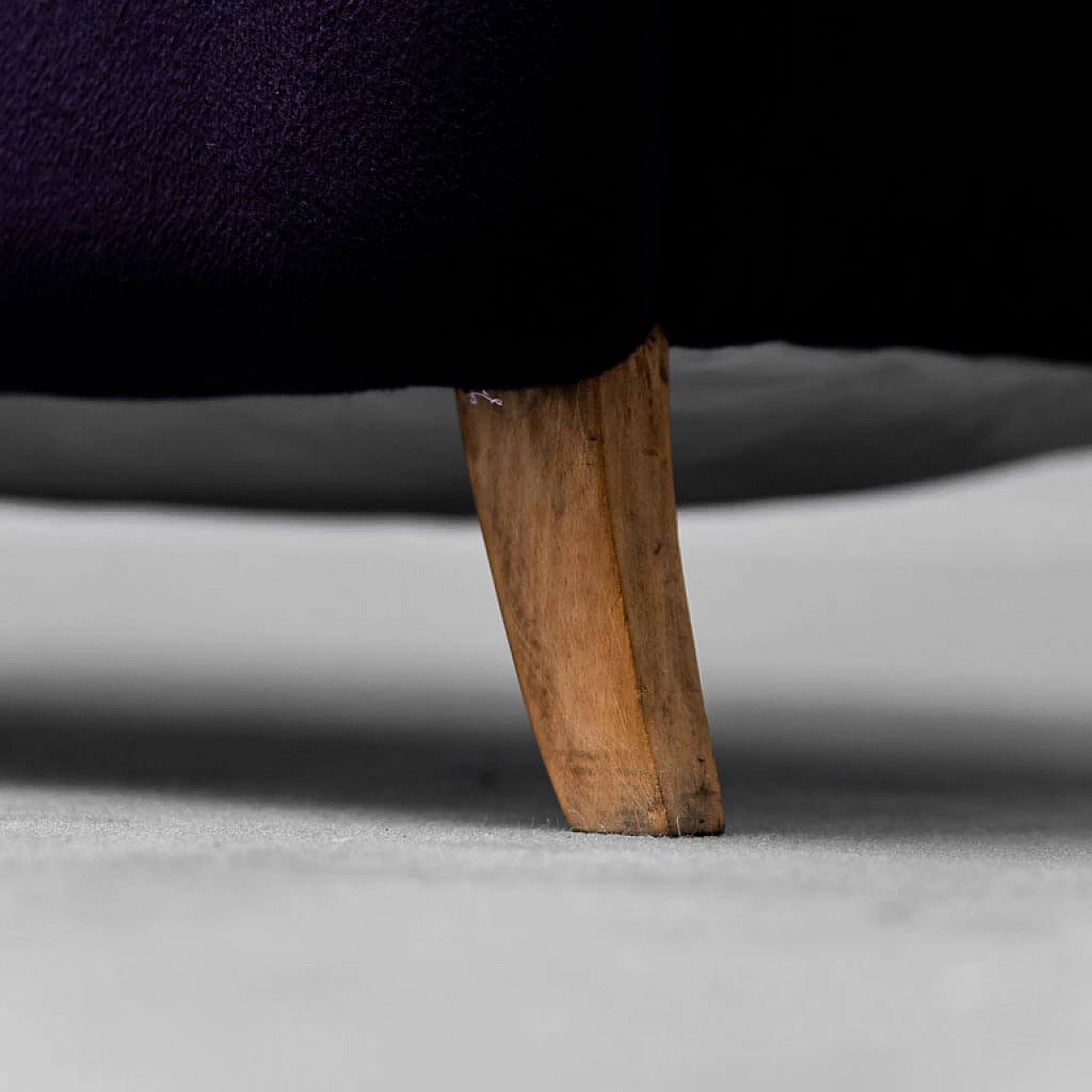 Divano 2 posti in velluto viola, anni '50 4