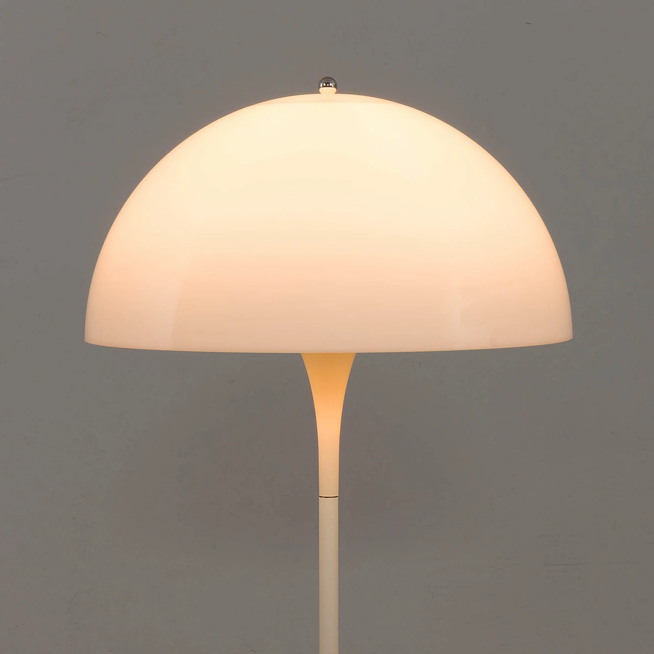 Lampada Panthella di Verner Panton per Louis Poulsen, anni '70 7