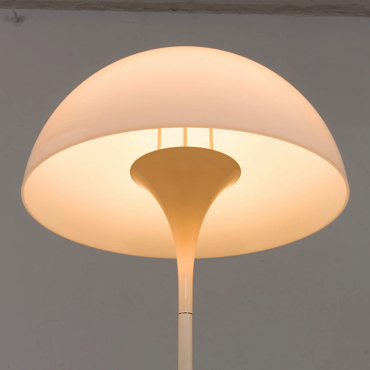 Panthella lamp by Verner Panton for Louis Poulsen, 1970s 9