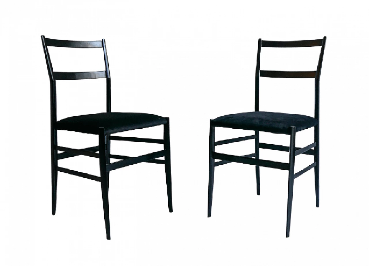 Pair of Superleggera chairs by Gio Ponti for Cassina, 1970s 1
