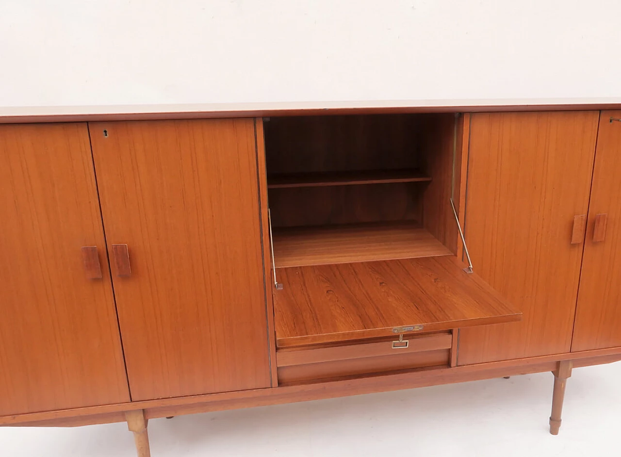 Credenza in legno con anta a ribalta, anni '60 6