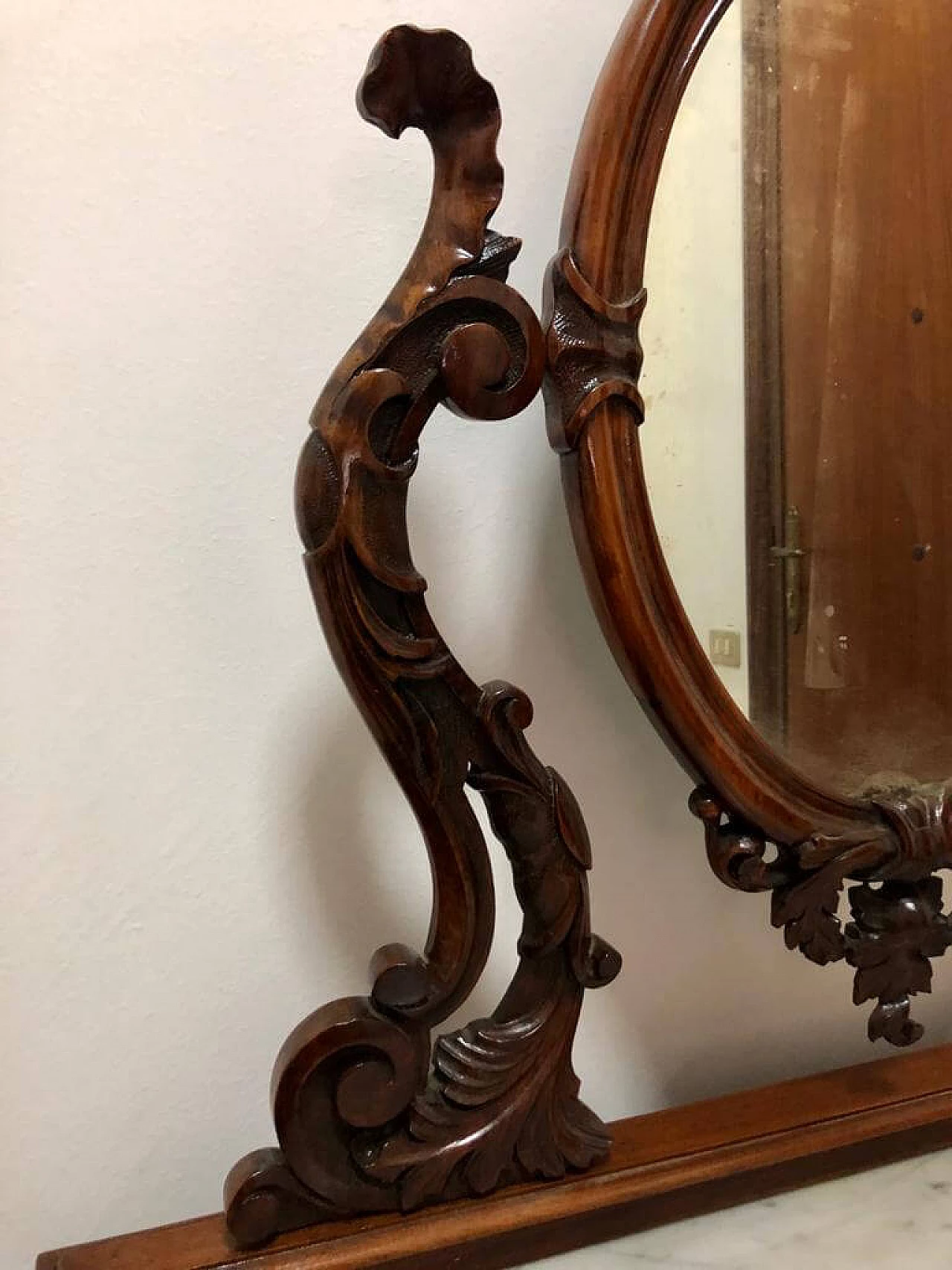 Walnut dressing table with marble top, 19th century 2