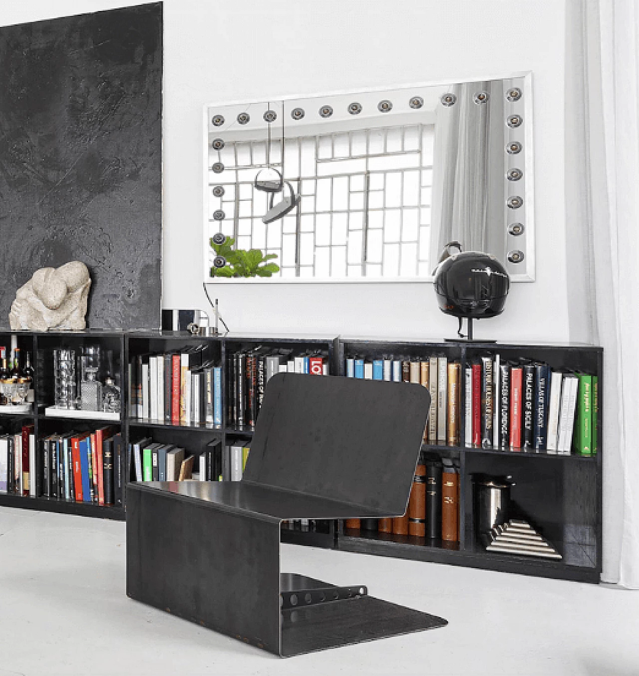 Specchio da toeletta in alluminio con luci, anni '70 2