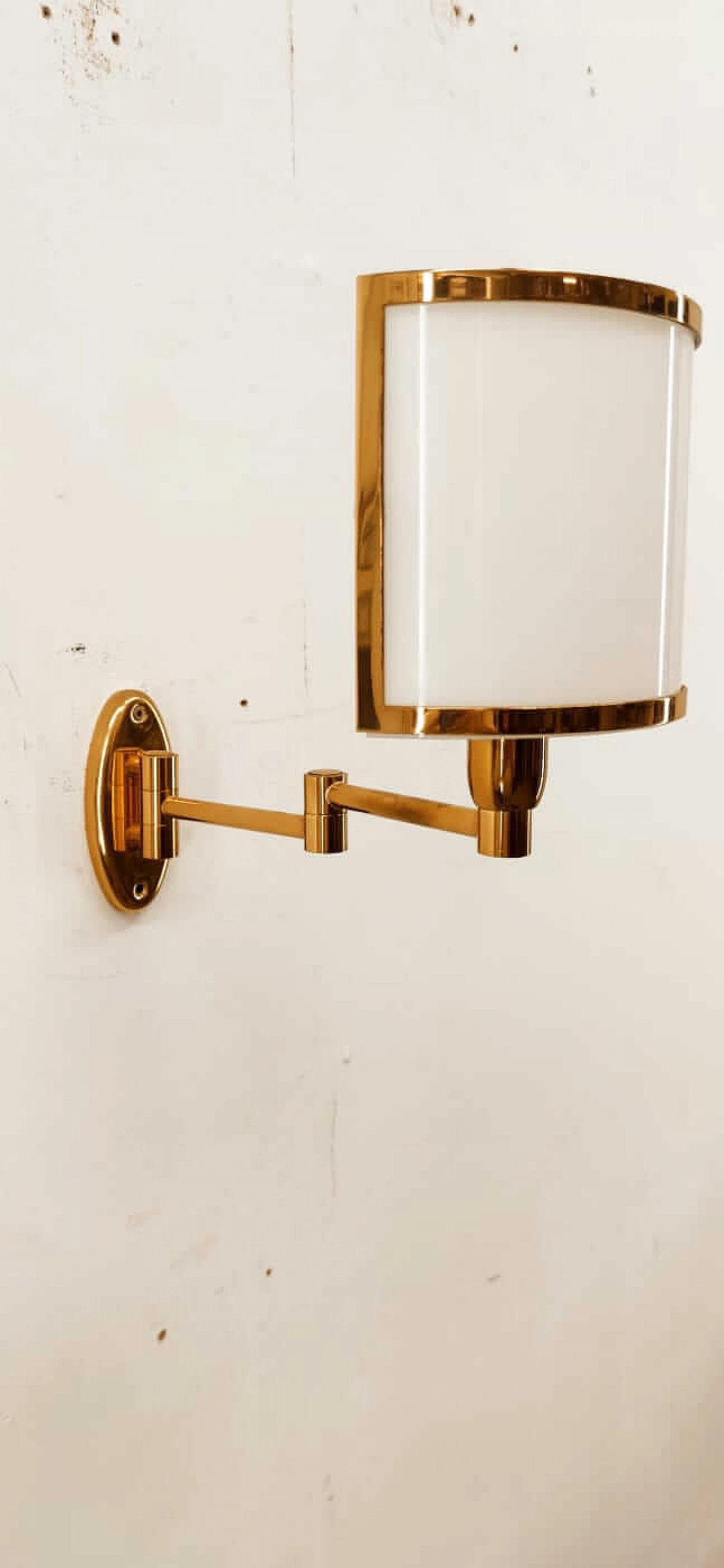 Brass wall lamp and glass diffuser, 1980s 1