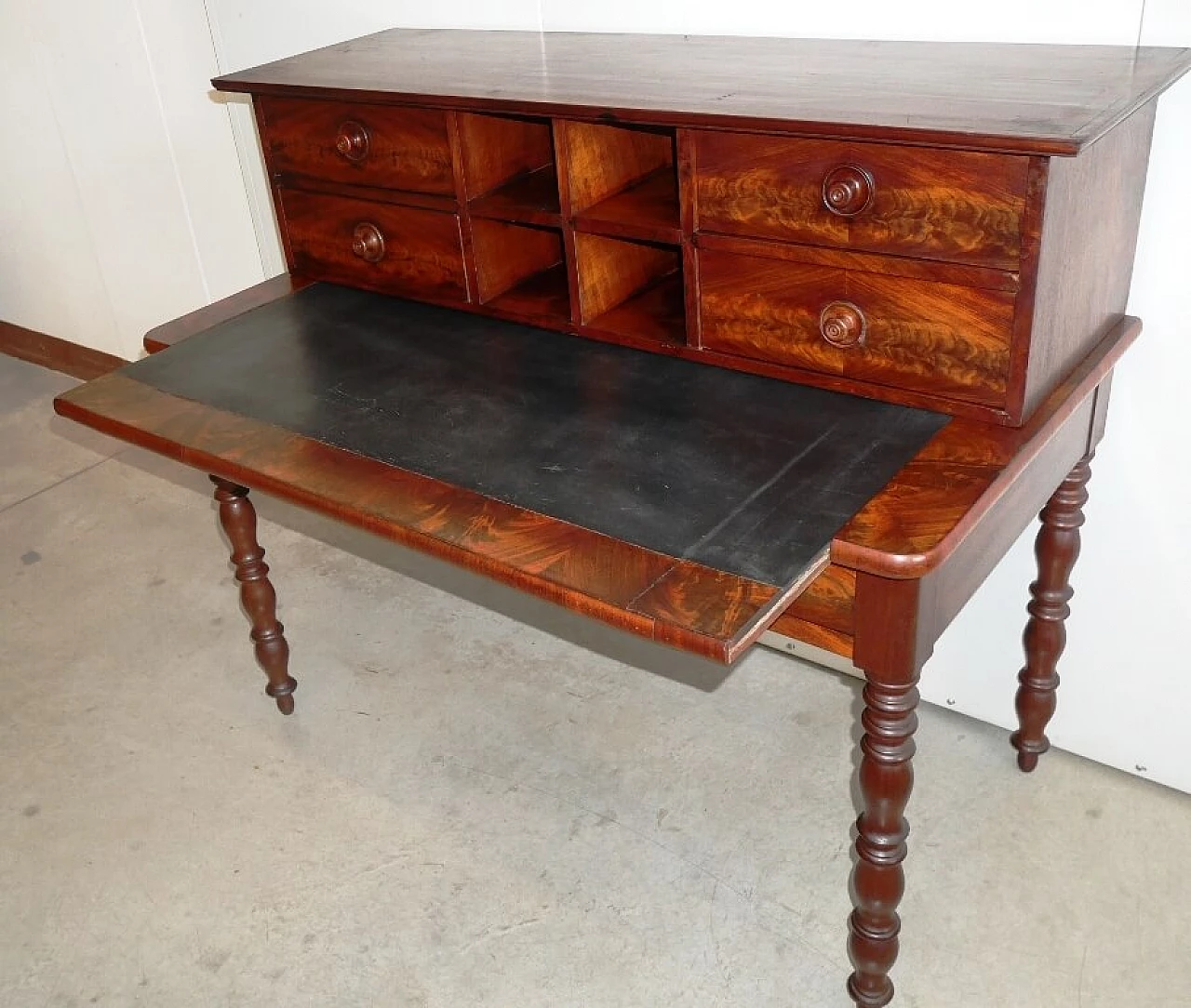 Desk with mahogany feather bookcase, 19th century 7