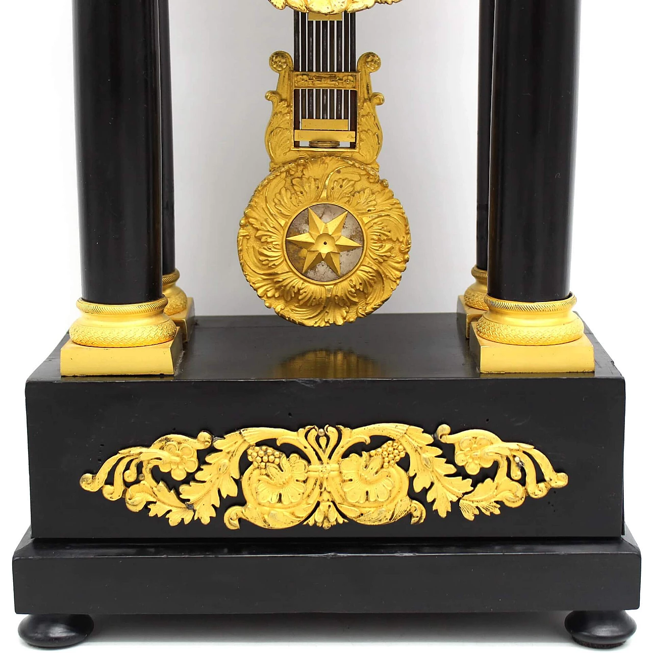 Orologio a pendolo stile Impero in legno ebanizzato, primo '800 9