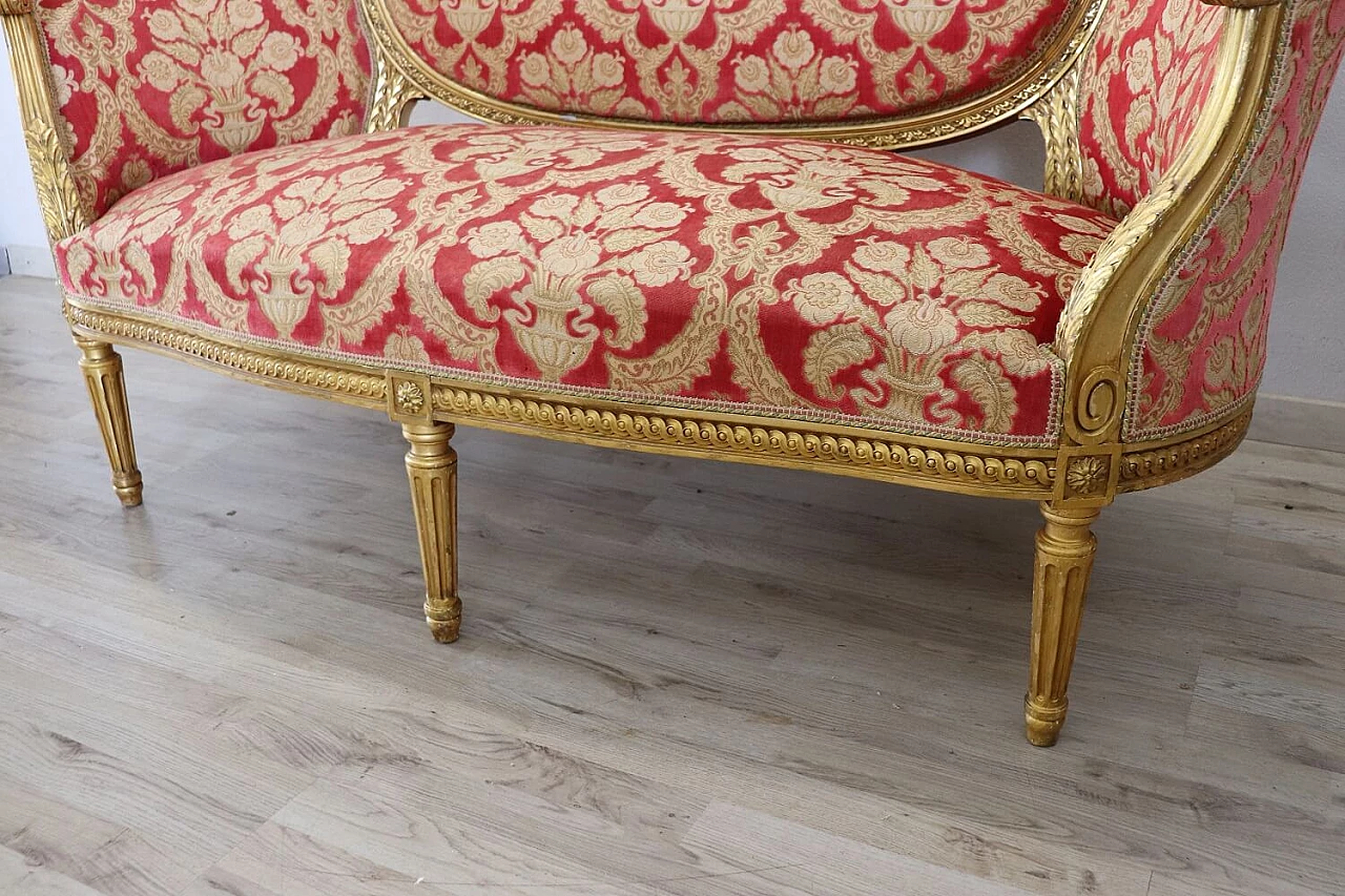 Un divano con 4 poltrone in legno e tessuto stile Luigi XVI, primo '900 4
