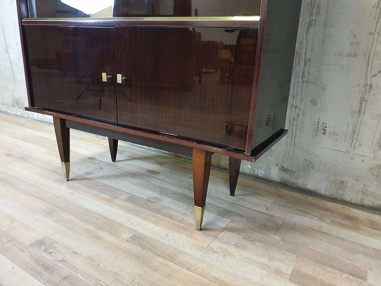 Rosewood showcase with glass shelves, 1950s 5