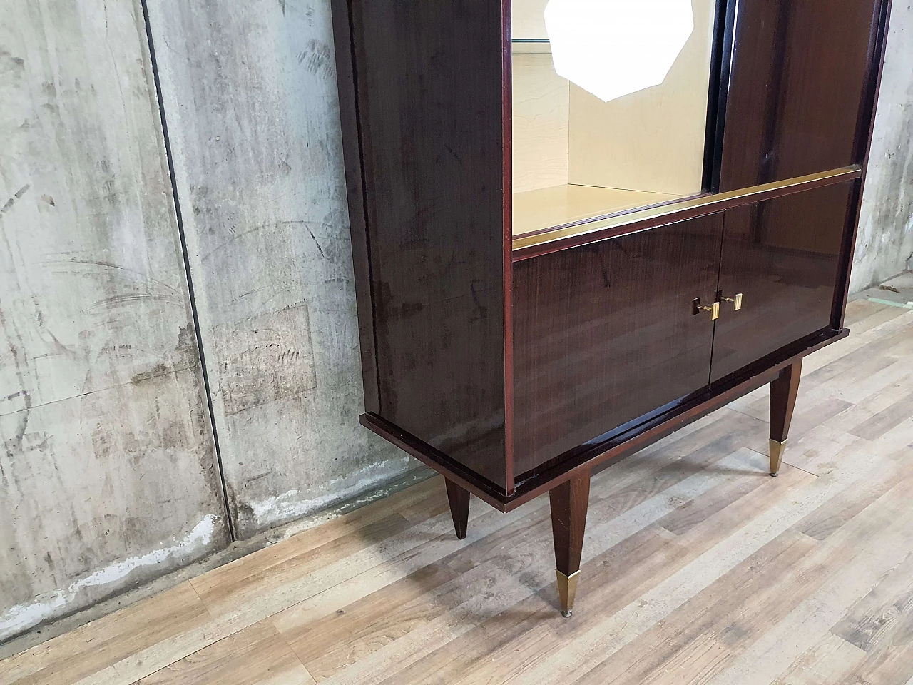 Rosewood showcase with glass shelves, 1950s 10