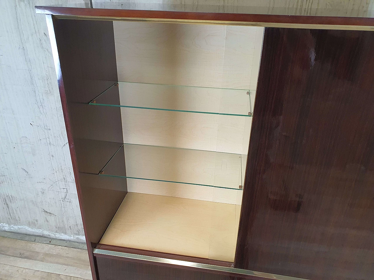 Rosewood showcase with glass shelves, 1950s 13