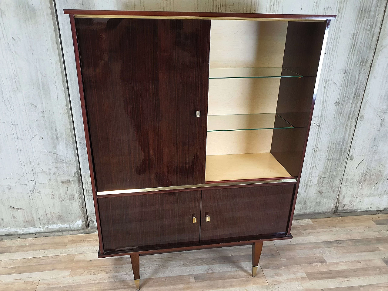 Rosewood showcase with glass shelves, 1950s 25
