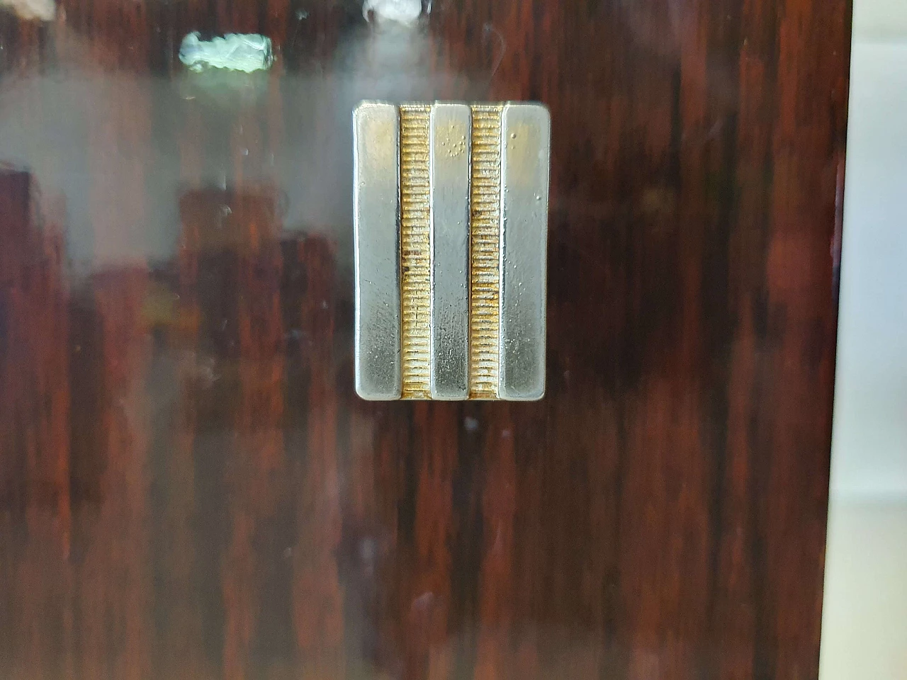 Rosewood showcase with glass shelves, 1950s 40