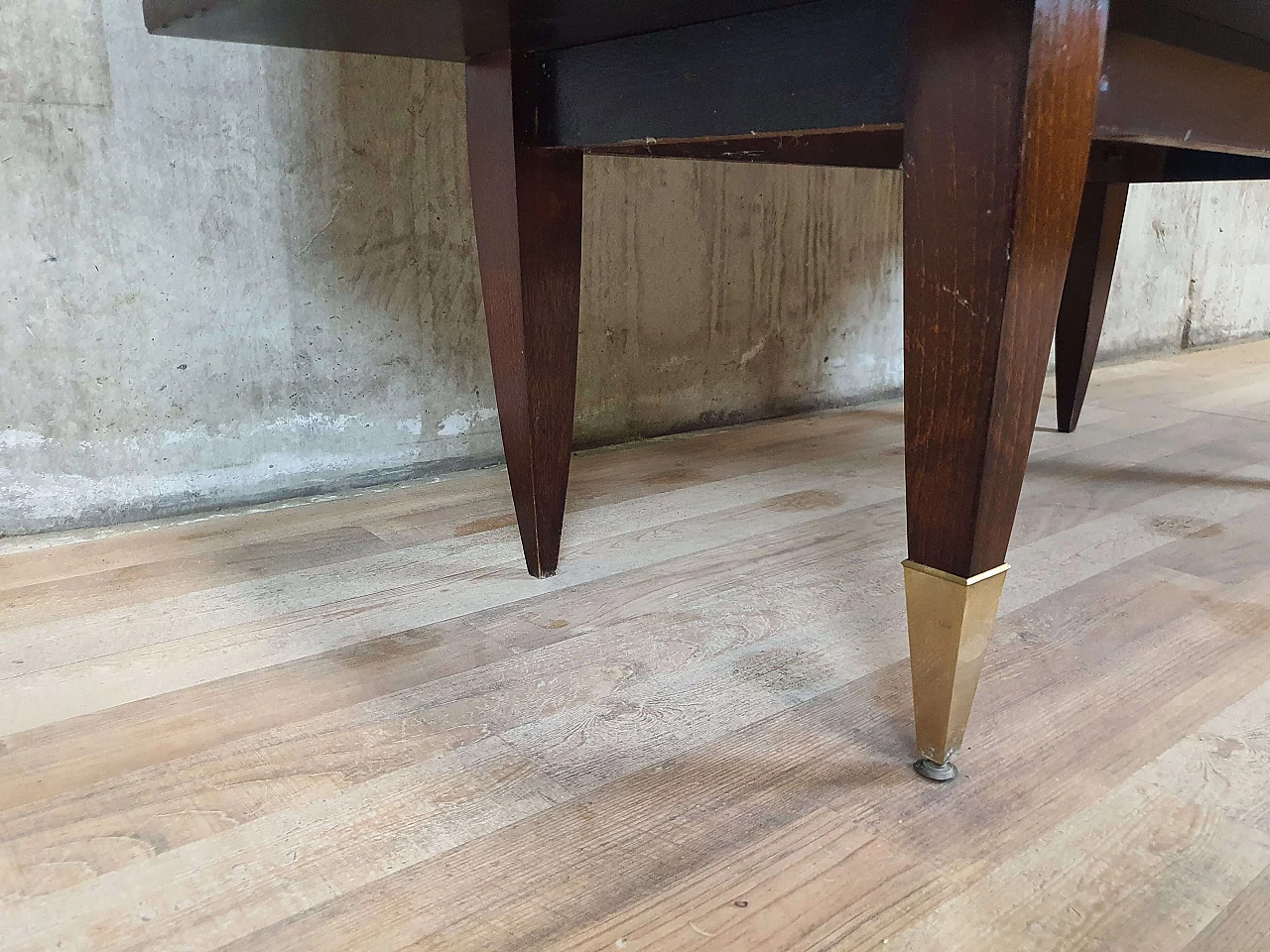 Rosewood showcase with glass shelves, 1950s 55