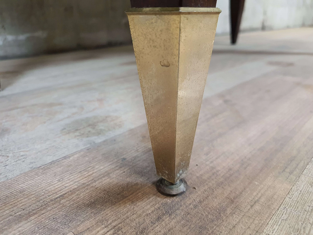 Rosewood showcase with glass shelves, 1950s 56