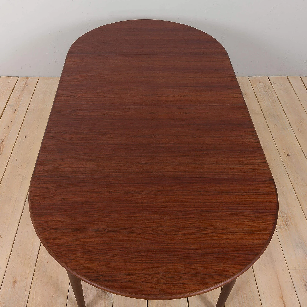 Rosewood round dining table by J. Andersen for Uldum Mobelfabrik, 1960s 7