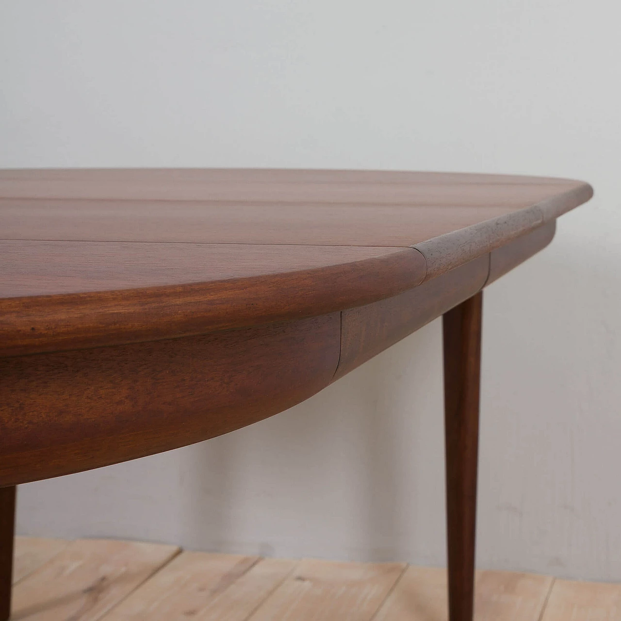 Rosewood round dining table by J. Andersen for Uldum Mobelfabrik, 1960s 9