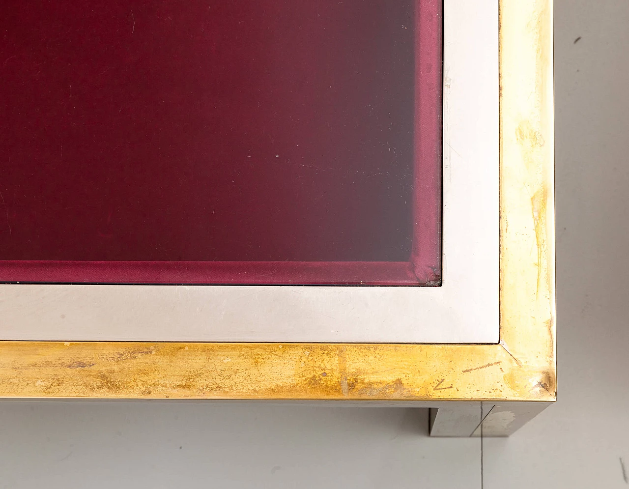 Tavolino basso in metallo, ottone e vetro molato di Romeo Rega, anni '70 4