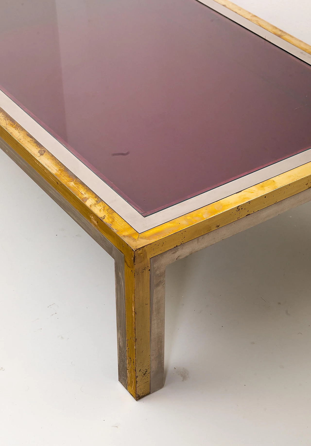 Tavolino basso in metallo, ottone e vetro molato di Romeo Rega, anni '70 10