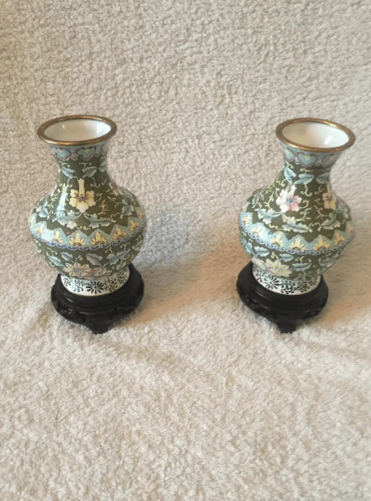 Pair of floral cloisonne vases, 1950s 4