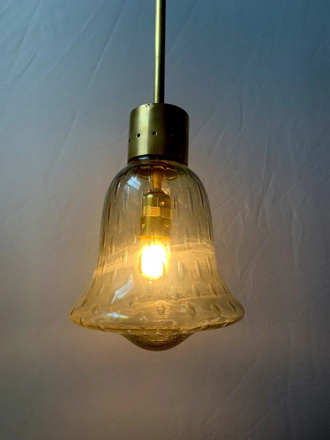 Coppia di lampade a sospensione in vetro di Murano di Seguso, anni '60 2