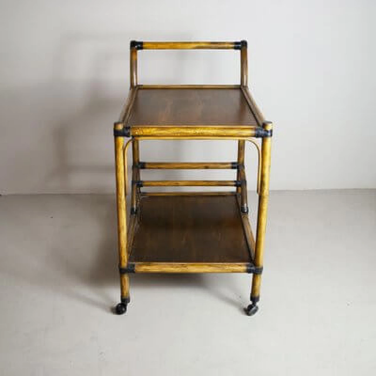 Carrello porta liquori in bambù con ripiano in noce, anni '50 6