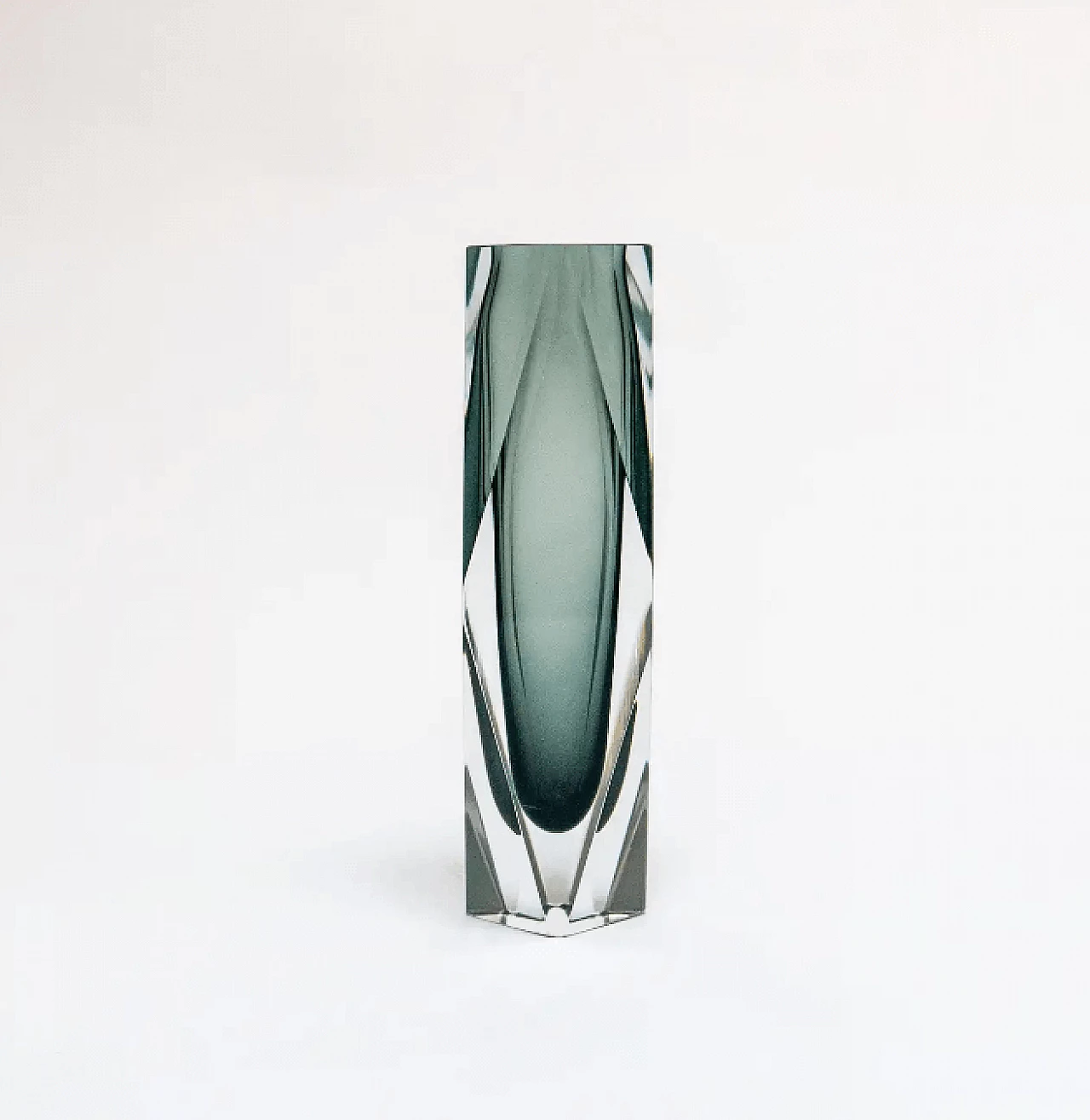 Geometric vase in Murano glass, 1960s 3