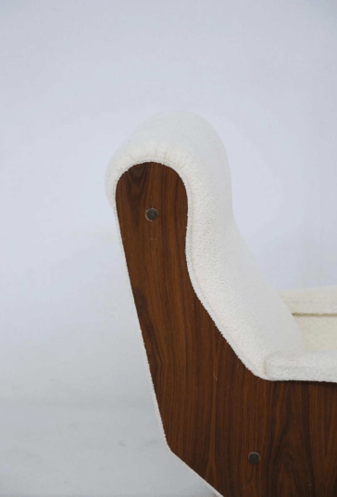 Pair of armchairs in walnut and boucle, 1960s 4