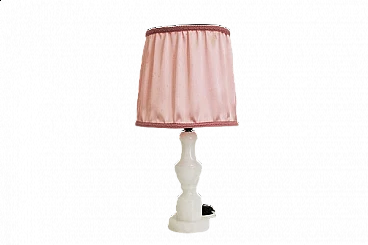 Lampada da tavolo in marmo bianco con paralume rosa, anni '50