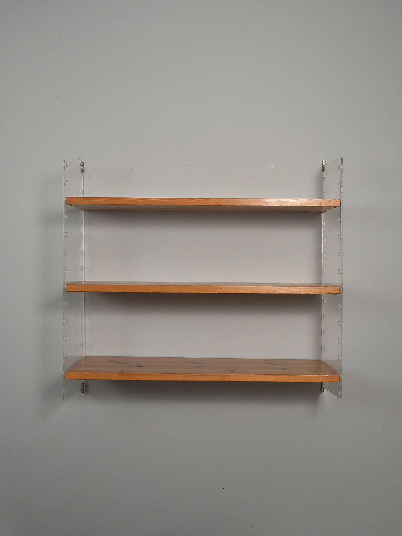 Libreria Hylla a parete in teak e plexiglass, anni '60 1