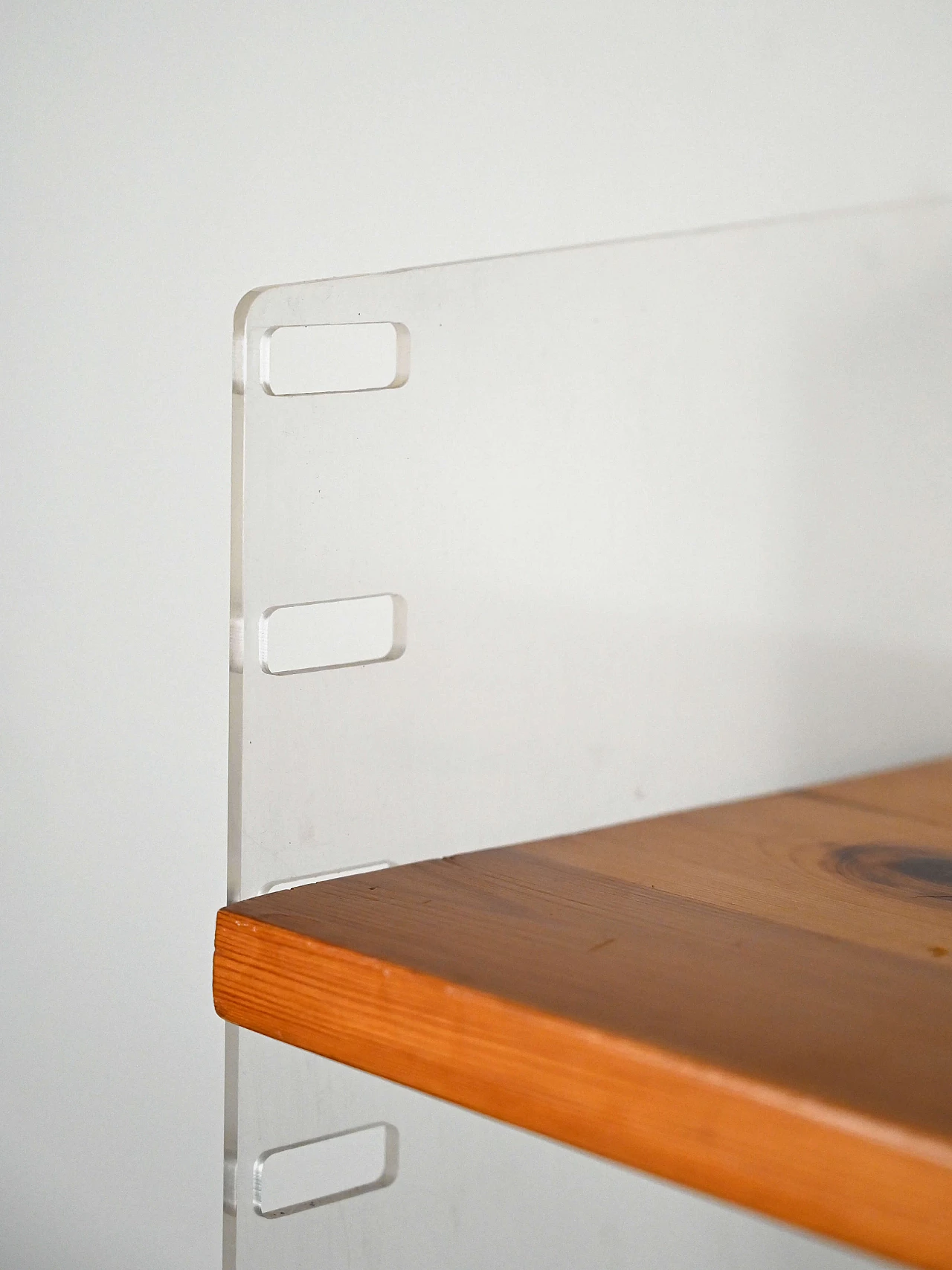 Libreria Hylla a parete in teak e plexiglass, anni '60 6
