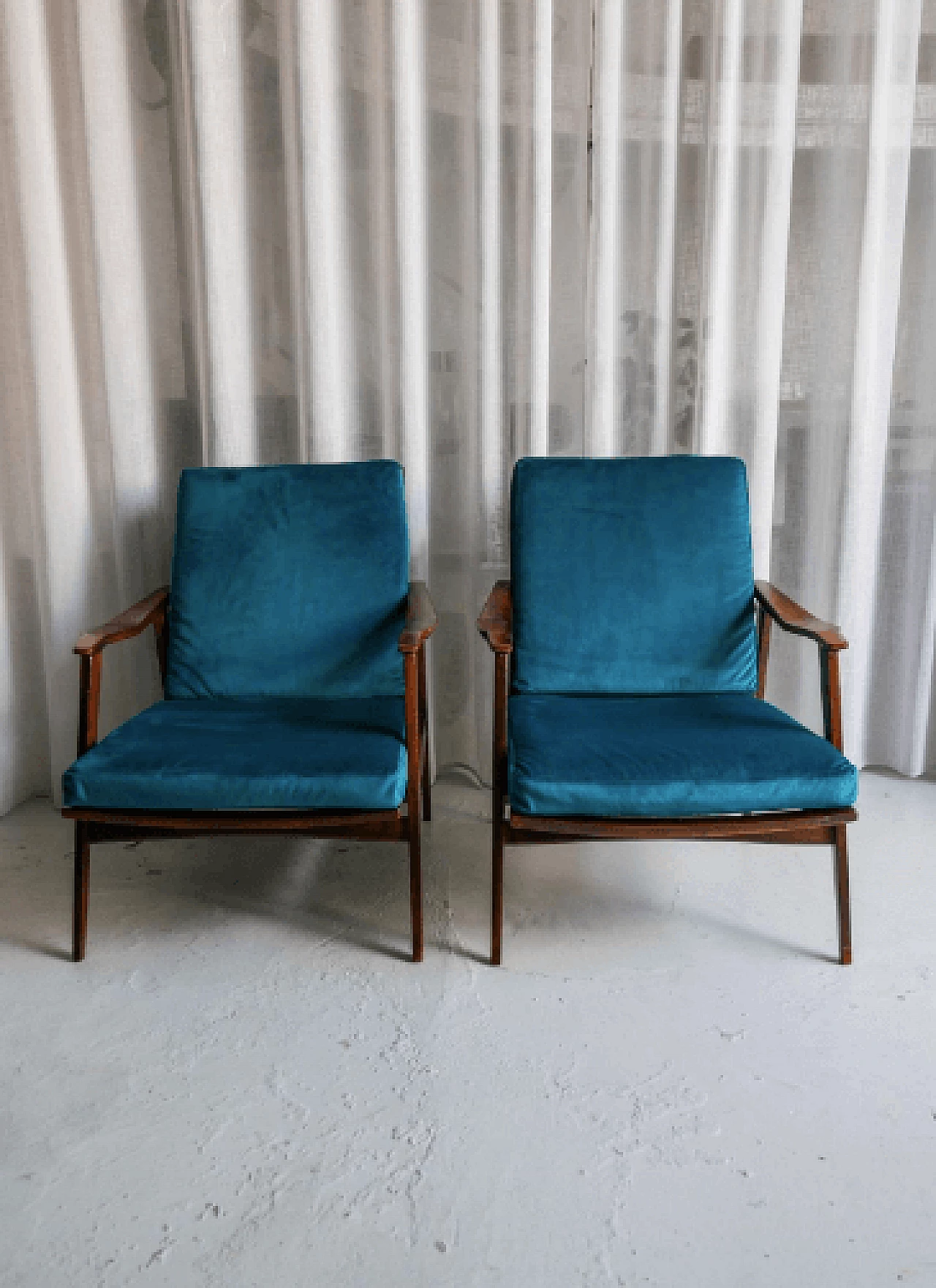 Pair of teak and blue velvet recliners, 1960s 2