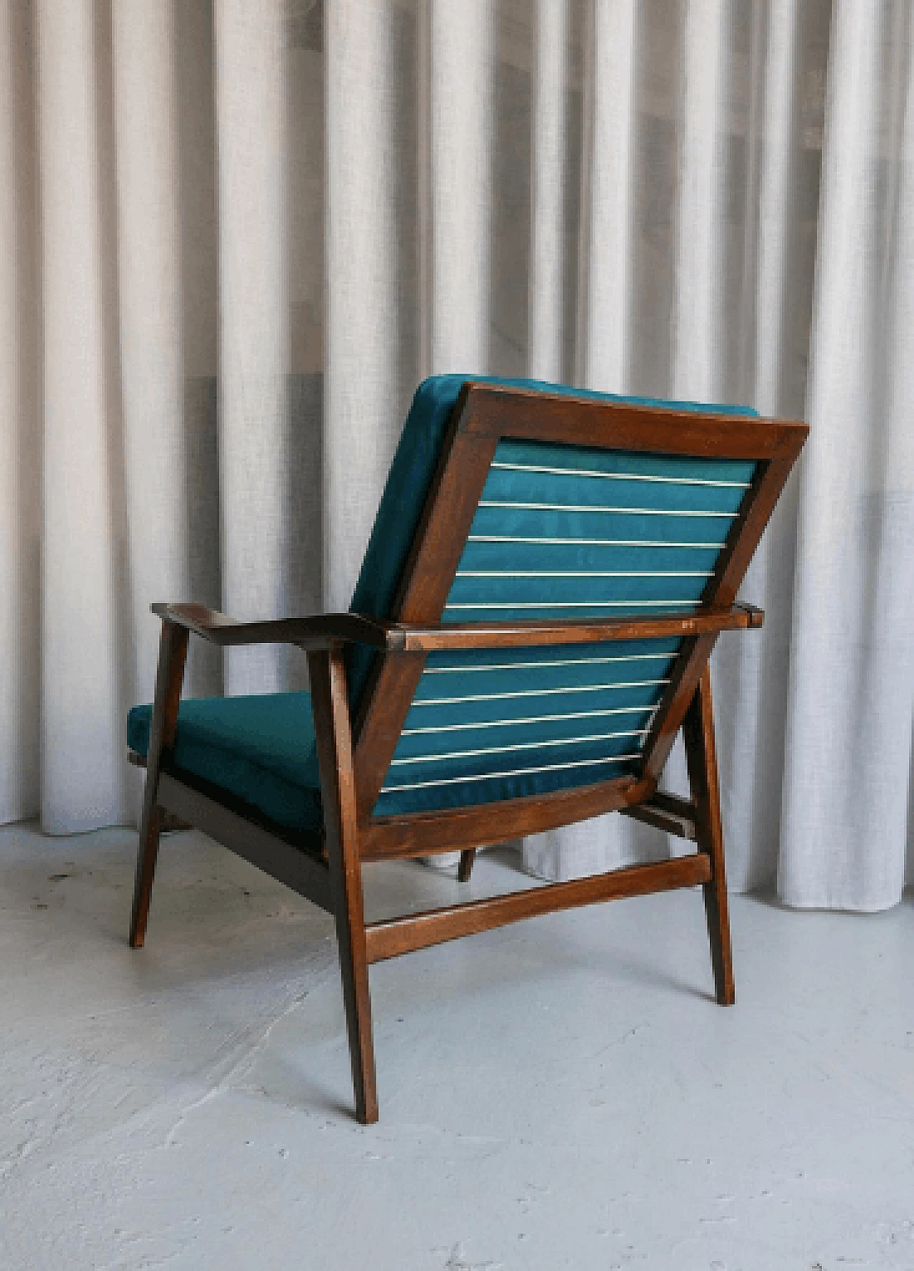 Pair of teak and blue velvet recliners, 1960s 5