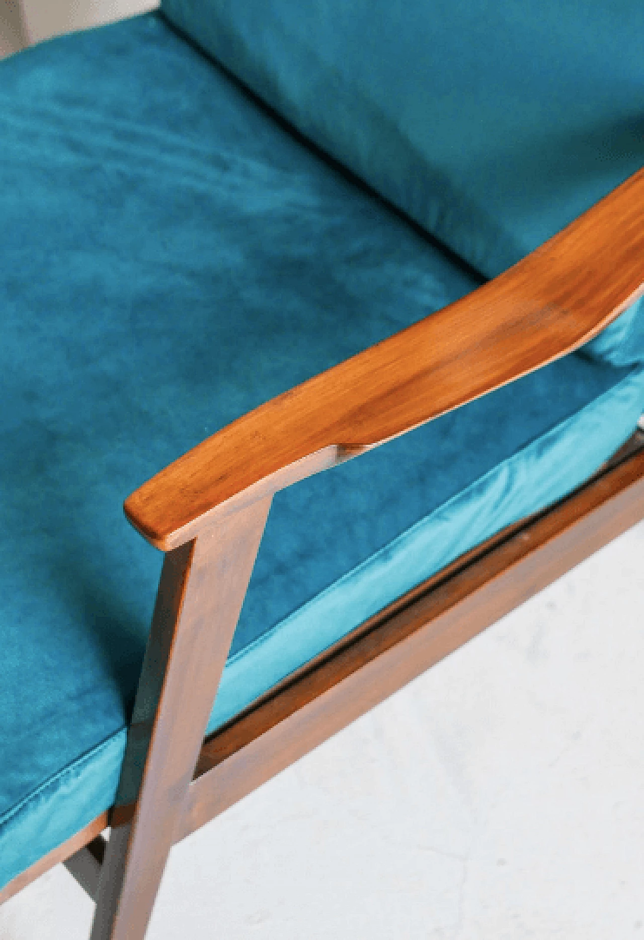 Pair of teak and blue velvet recliners, 1960s 7