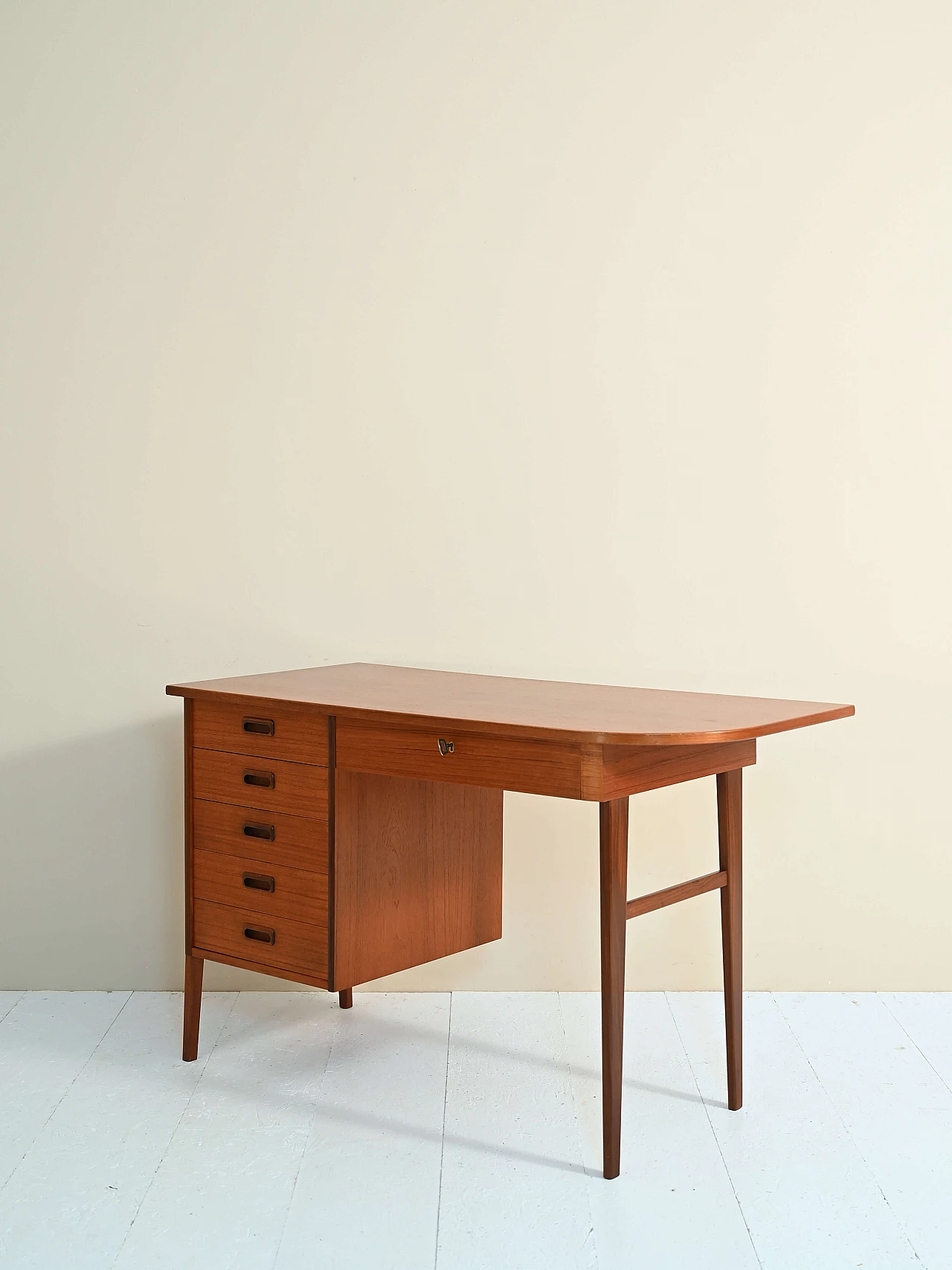 Teak desk with drawers, 1960s 3