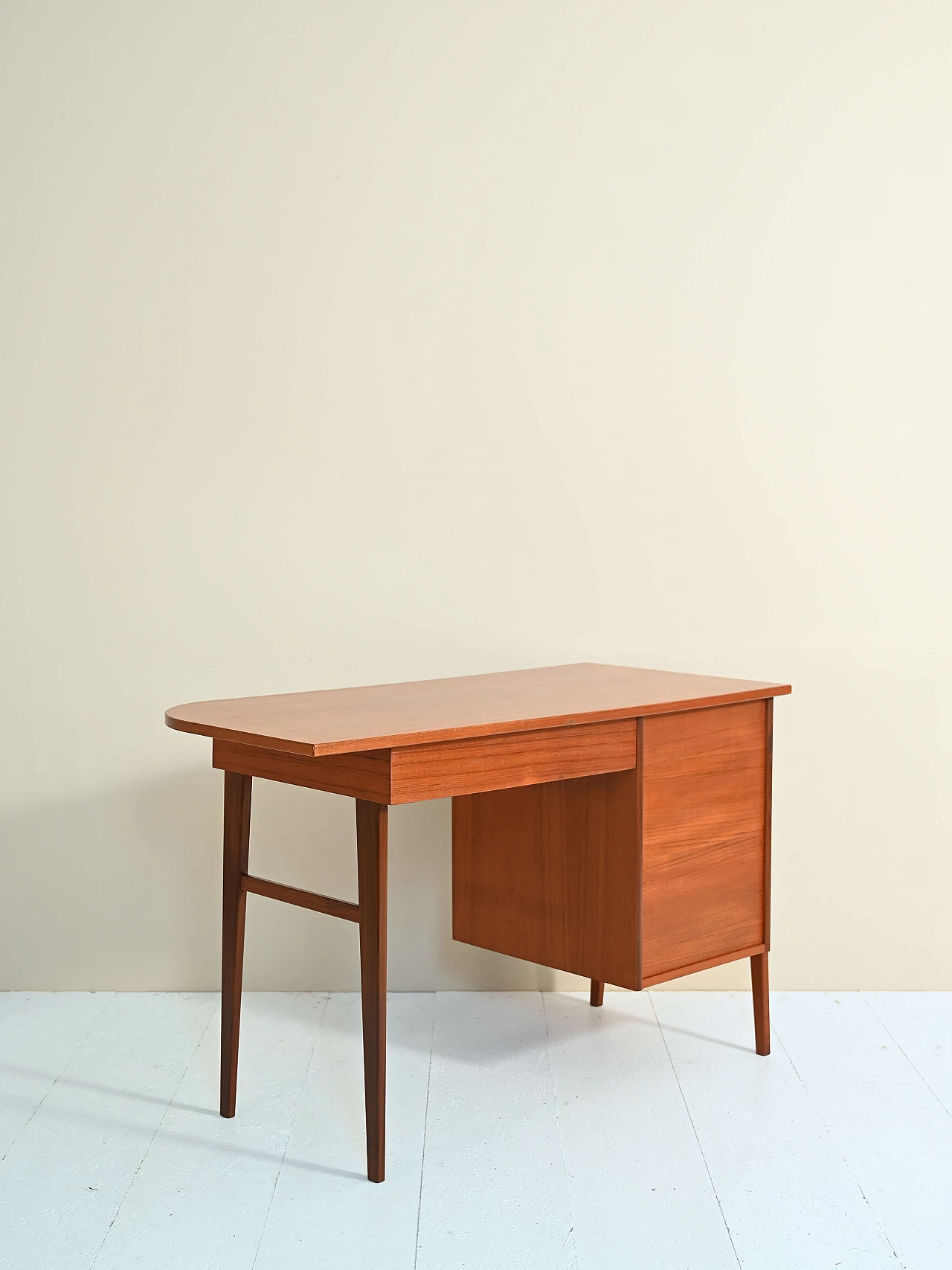 Teak desk with drawers, 1960s 5