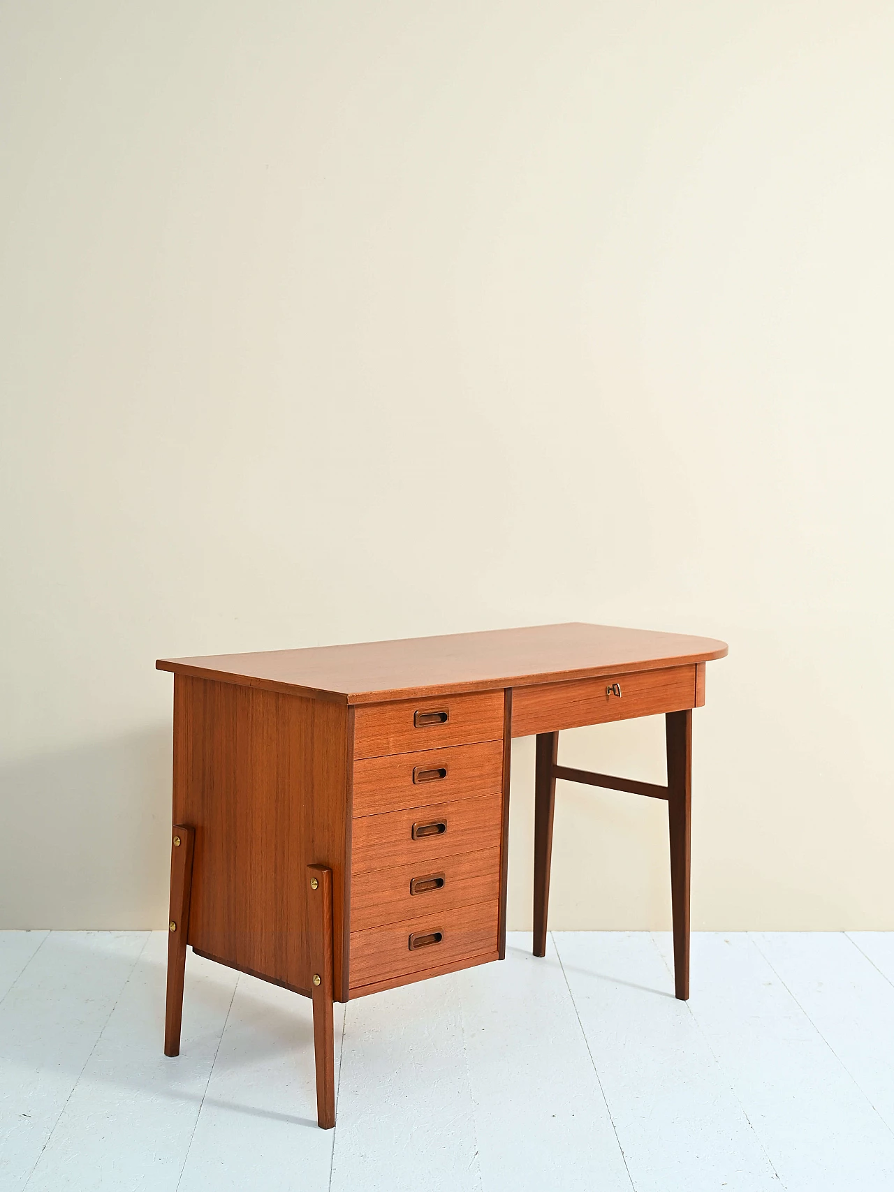 Teak desk with drawers, 1960s 6
