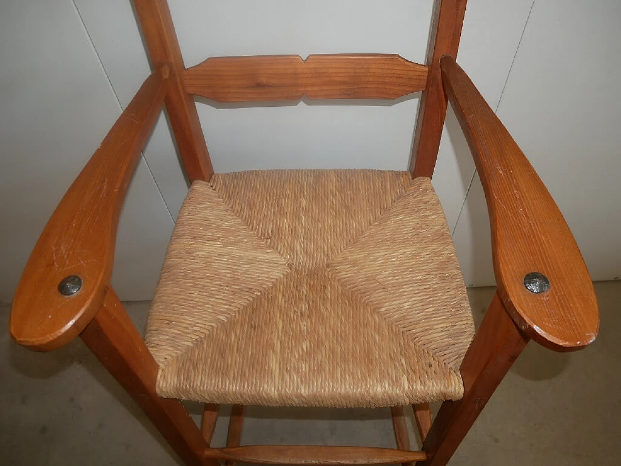 Large high chair in wood with armrests, 1940s 4