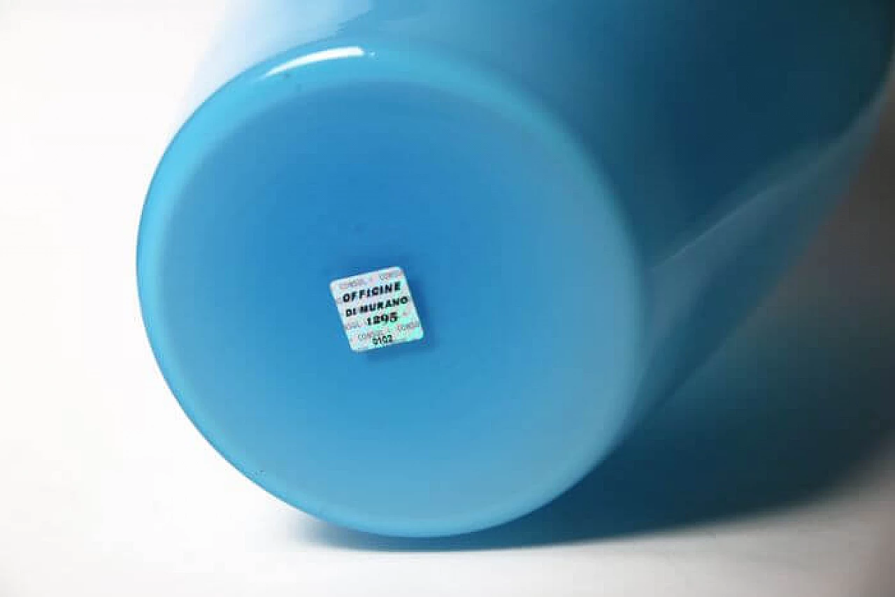 Turquoise vase in Murano glass 3