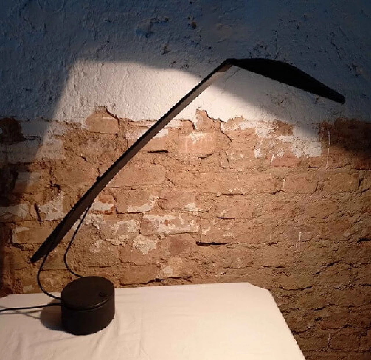 Lampada da tavolo Dove di Barbaglia e Colombo per Paf, anni '80 9