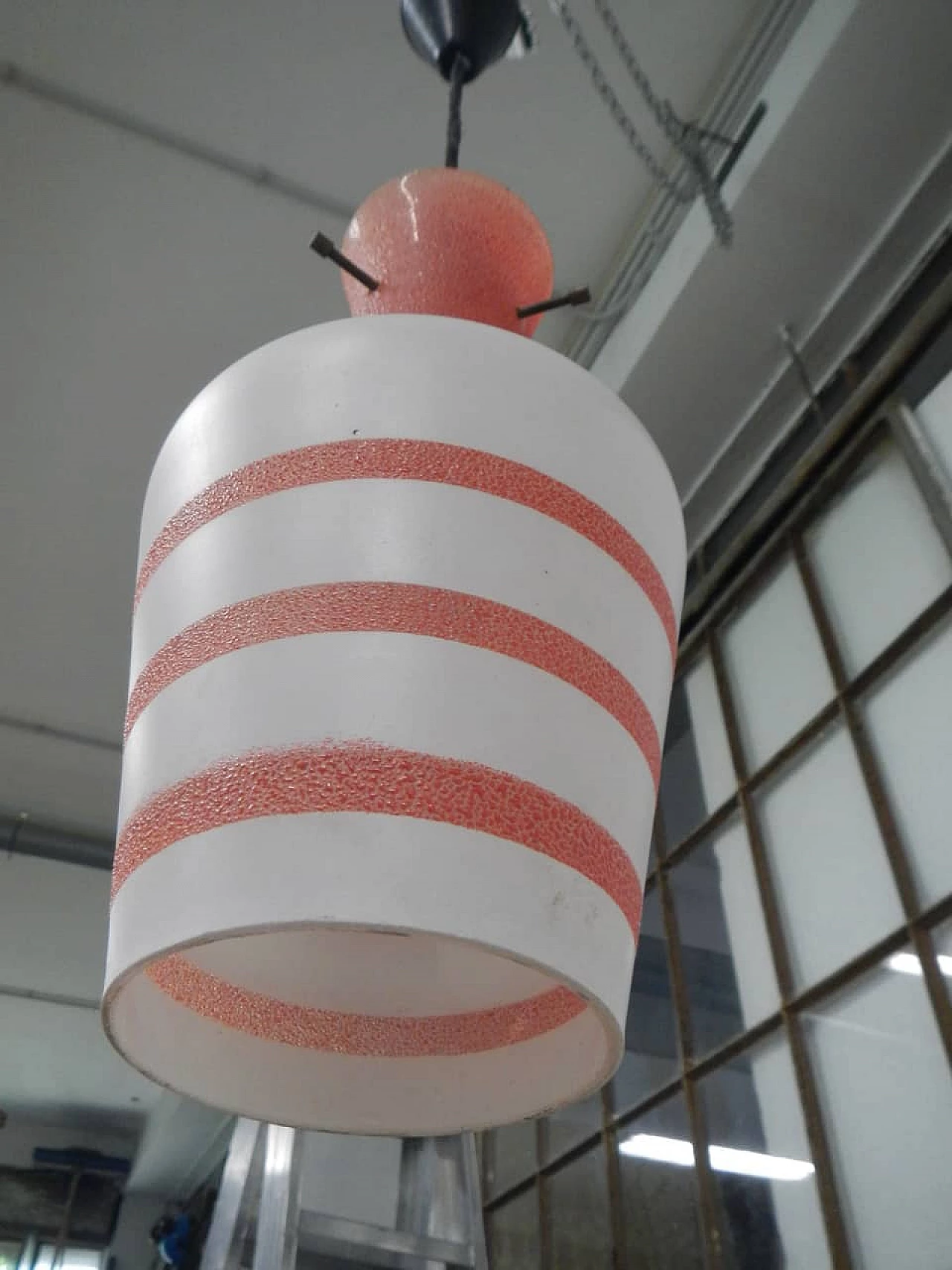 Lampadario da cucina in vetro, anni '50 5