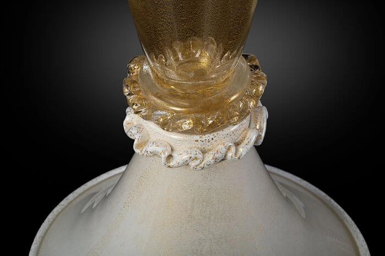 Vase in Murano glass and 24 kt gold leaf 4