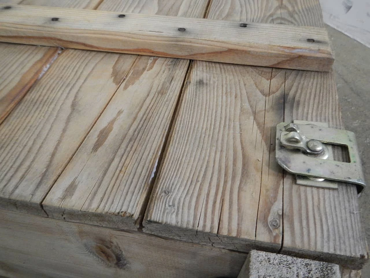 Cassa in legno con manici in corda, anni '80 1