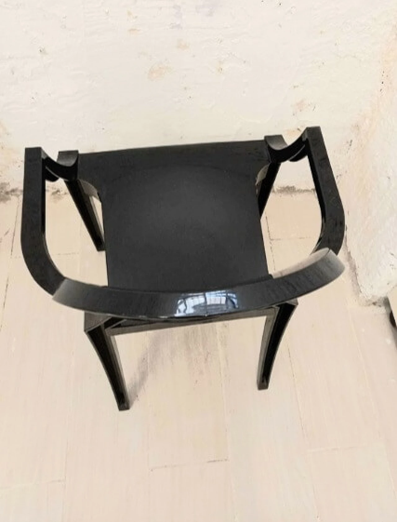 Poltrona Louis Ghost di Philippe Starck per Kartell 4