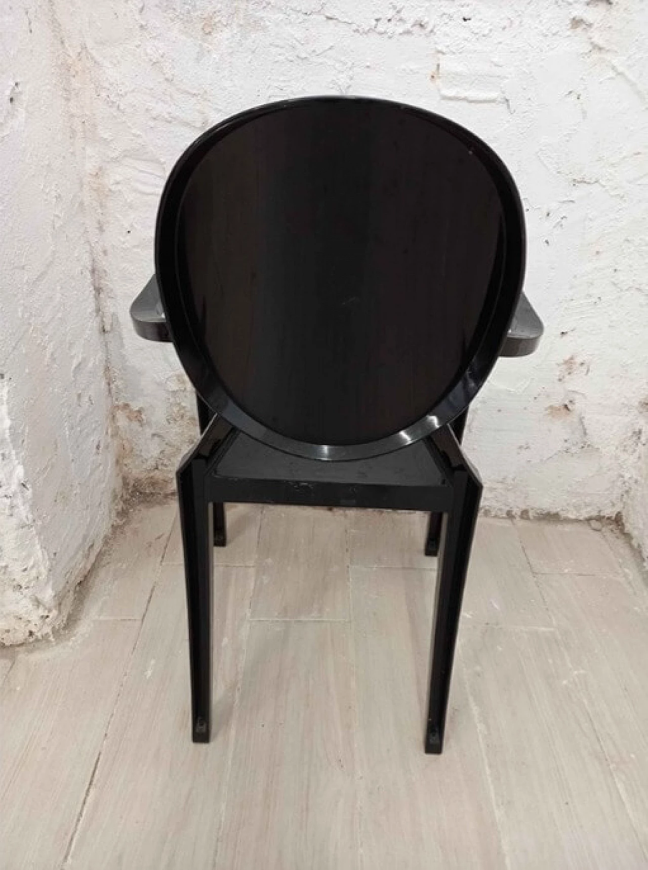 Louis Ghost armchair by Philippe Starck for Kartell 5
