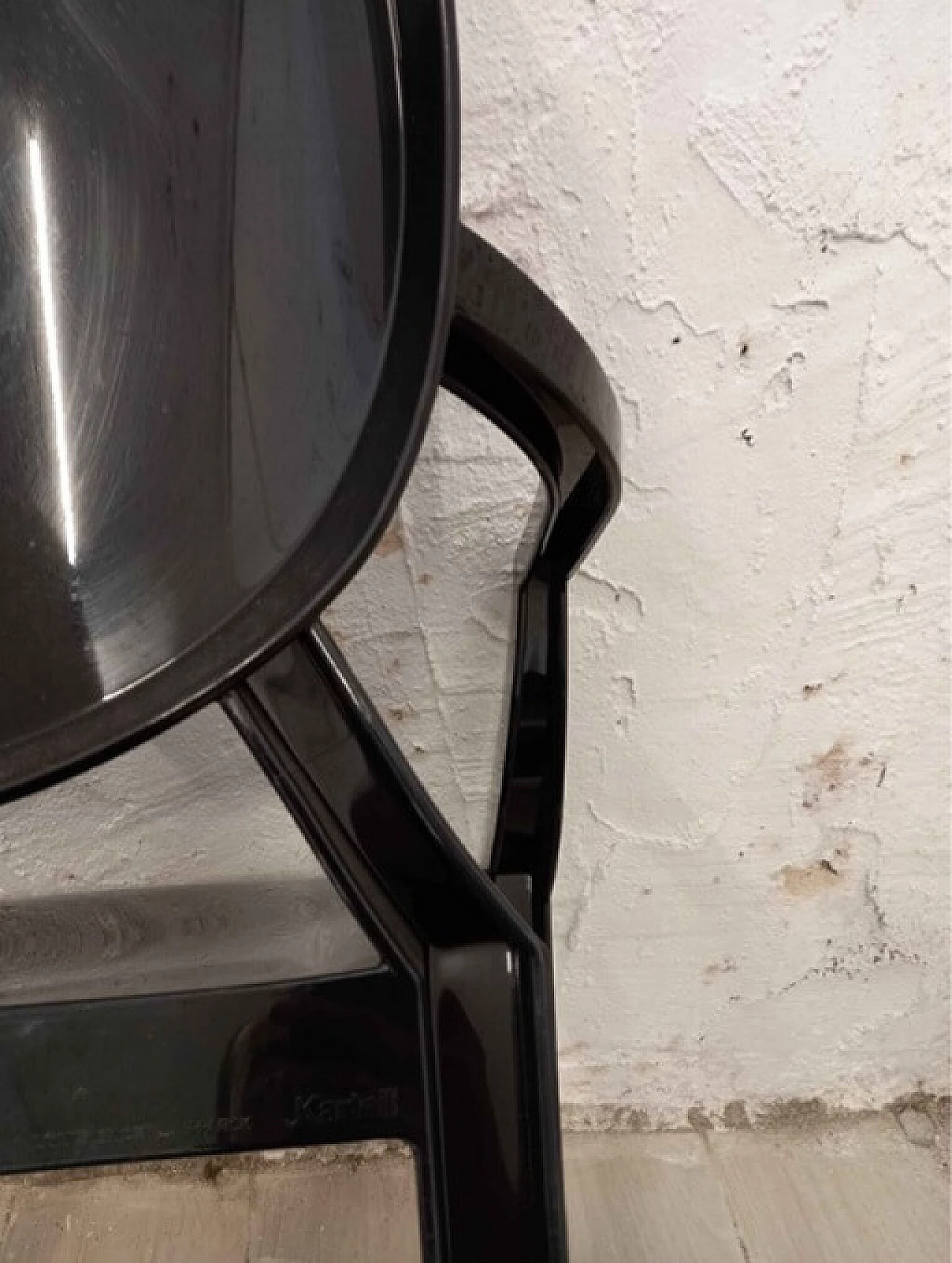 Poltroncina Louis Ghost di Philippe Starck per Kartell 6