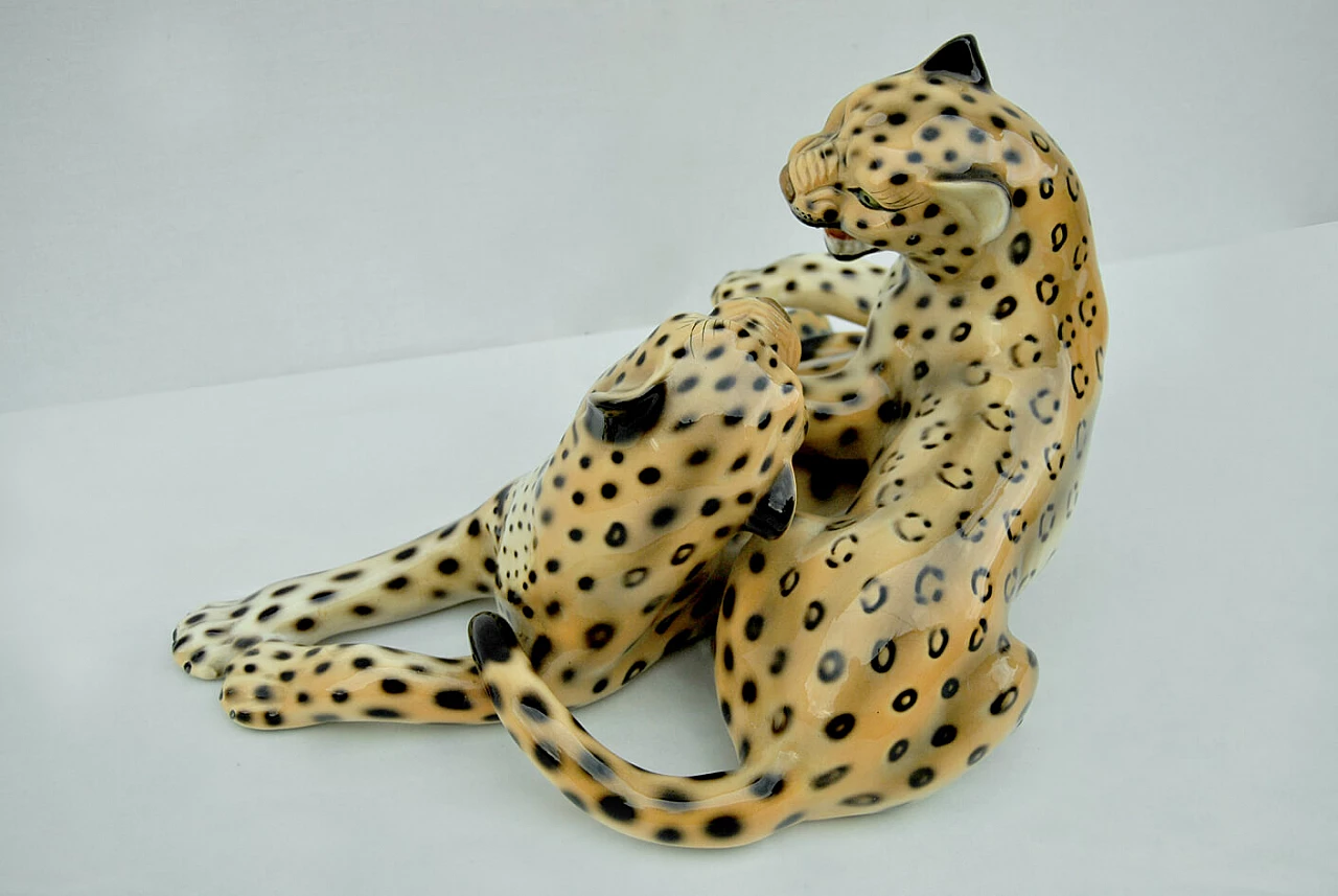 Coppia di sculture di leopardi in ceramica smaltata, anni '70 6