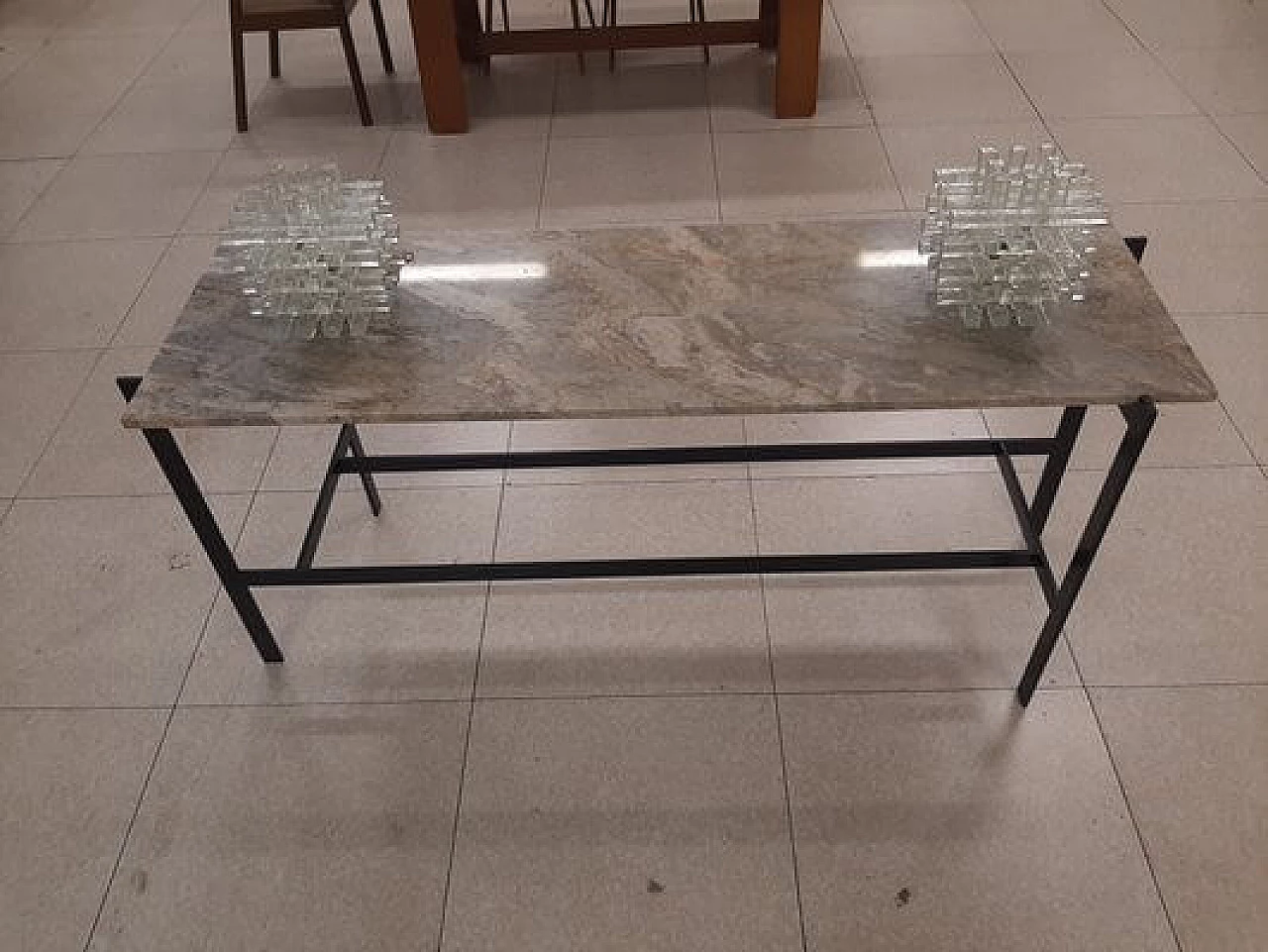 Consolle in ferro laccato nero con ripiano in marmo 3