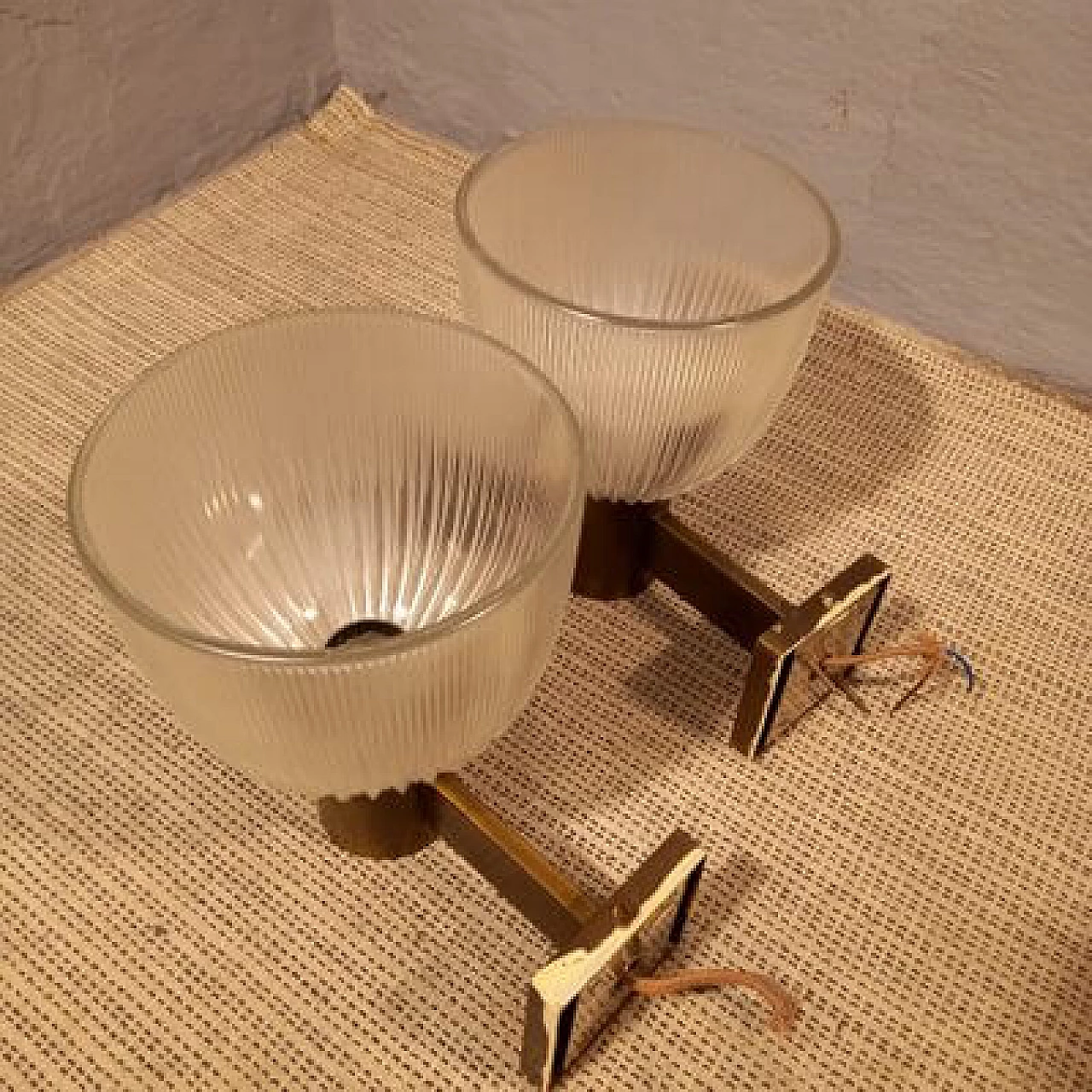 Brass and glass wall lamp by Fidenza Vetraria in the style of Azucena, 1950s 2