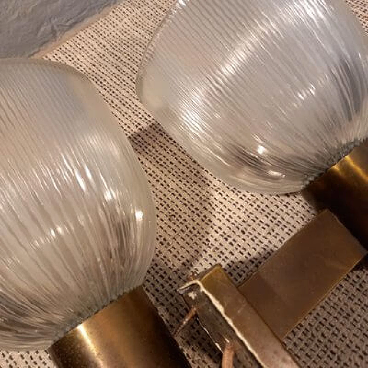 Brass and glass wall lamp by Fidenza Vetraria in the style of Azucena, 1950s 3